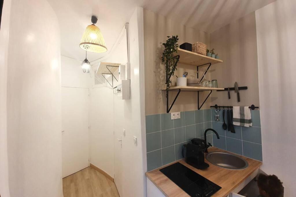 Home Sweet Home Pigalle Montmartre Jungle ปารีส ภายนอก รูปภาพ