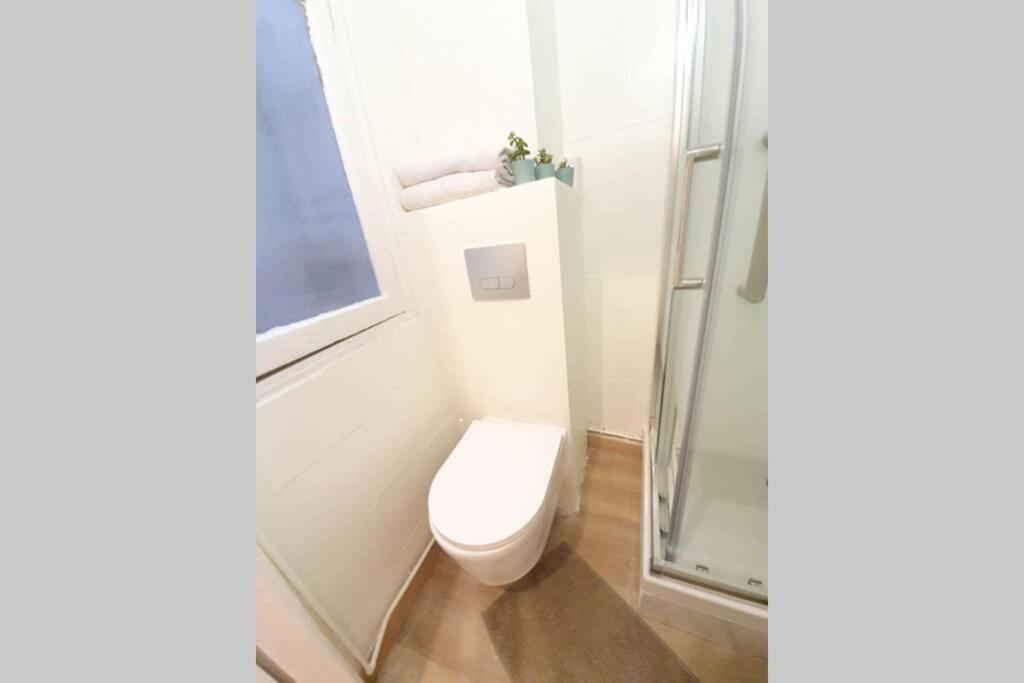 Home Sweet Home Pigalle Montmartre Jungle ปารีส ภายนอก รูปภาพ