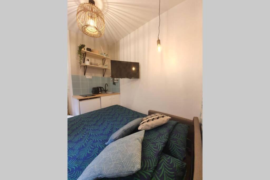 Home Sweet Home Pigalle Montmartre Jungle ปารีส ภายนอก รูปภาพ